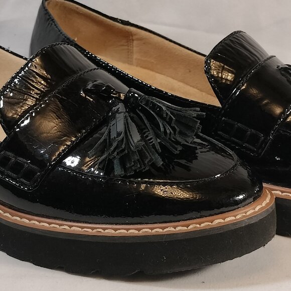 Naturalizer August Black Patent Leather Tassel Loafers - Picture 2 of 9